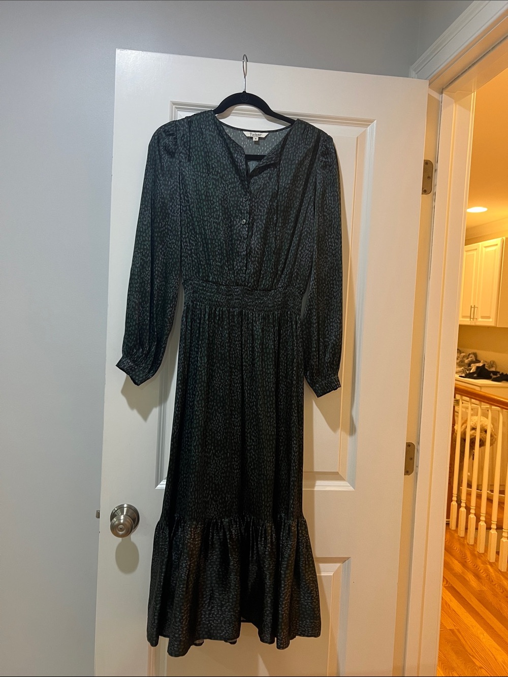 Tucker Dark Green Printed Long Sleeve Midi Dress